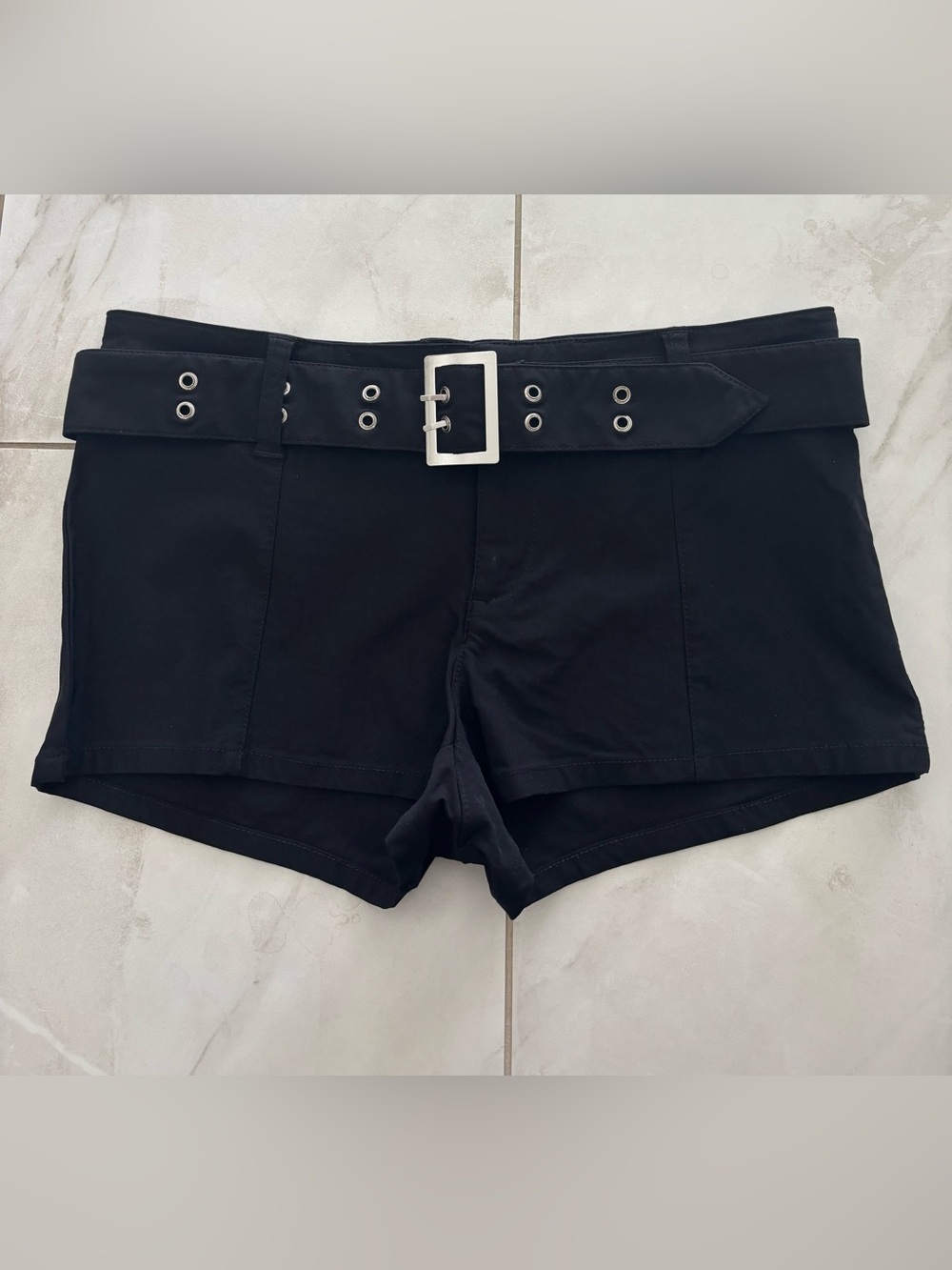 H&M Black Women's Belted Shorts
